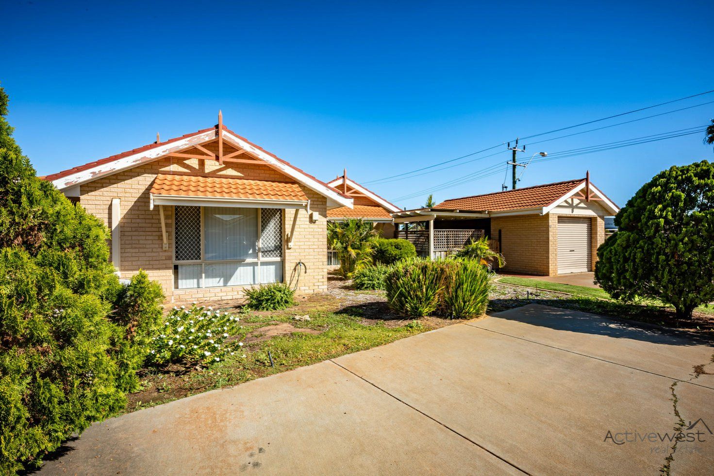 2 bedrooms Villa in 12/450 Chapman Road BLUFF POINT WA, 6530