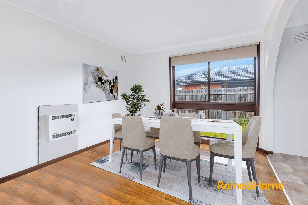 2/3 Henderson Road, Keysborough VIC 3173, Image 1