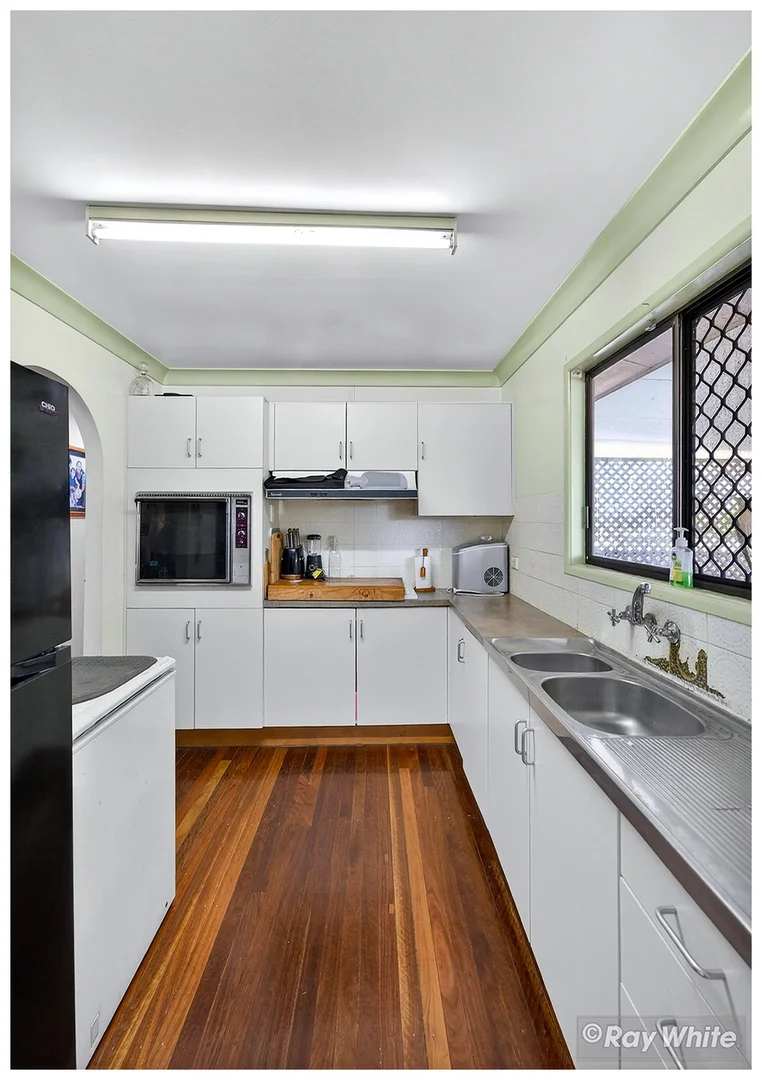 Additional image 3 of 17 Brazil Street, Norman Gardens QLD 4701