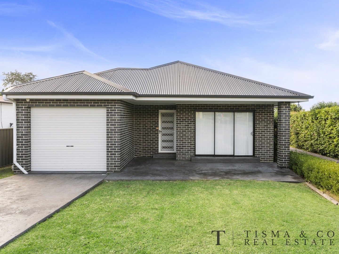 2 bedrooms House in 18 Barellan Avenue DAPTO NSW, 2530