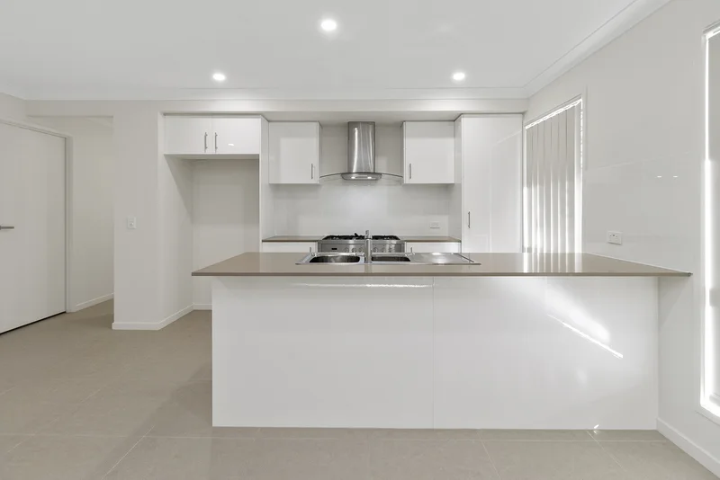 Additional image 23 of Oxley QLD 4075