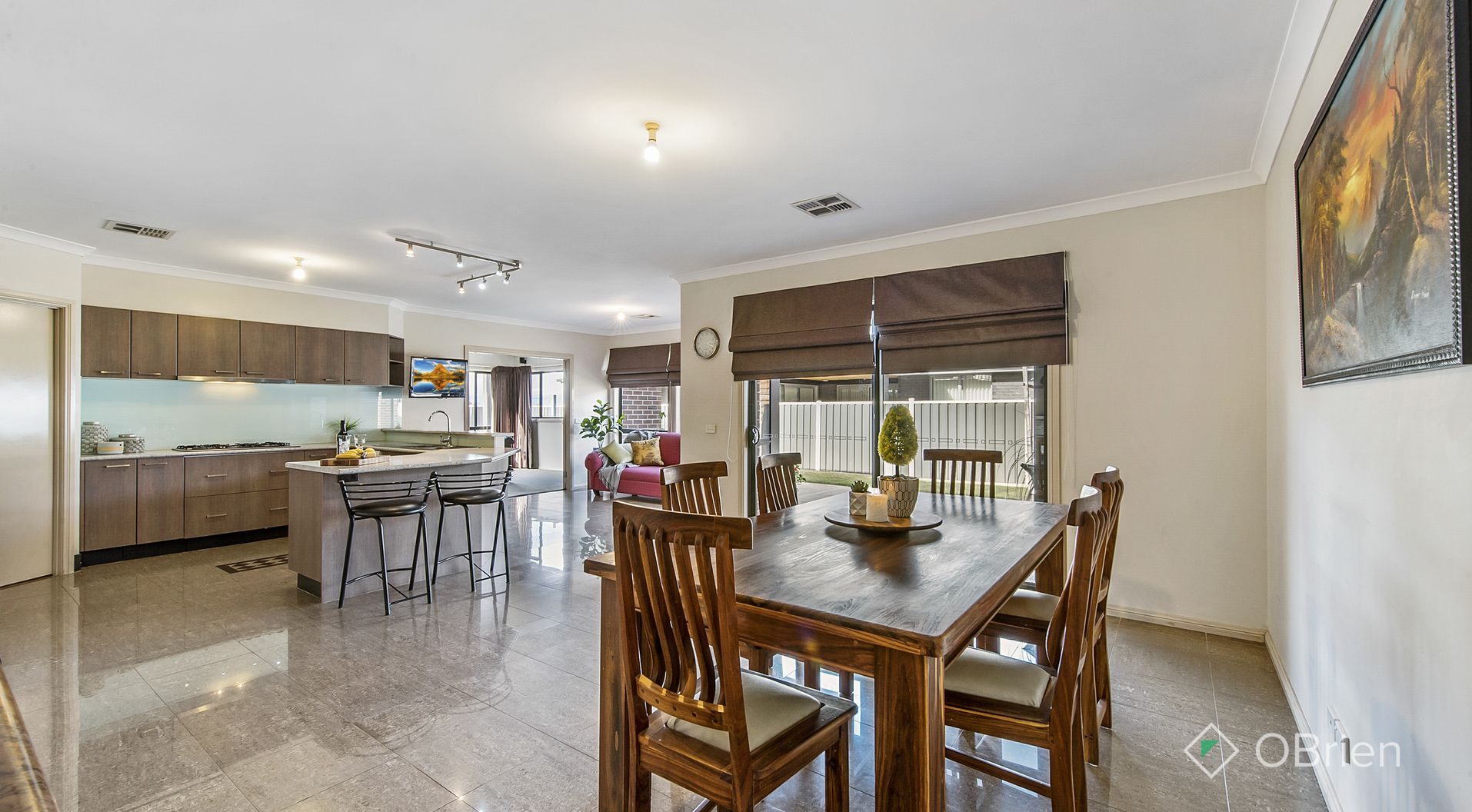 8 Galli Court, Hillside VIC 3037, Image 2