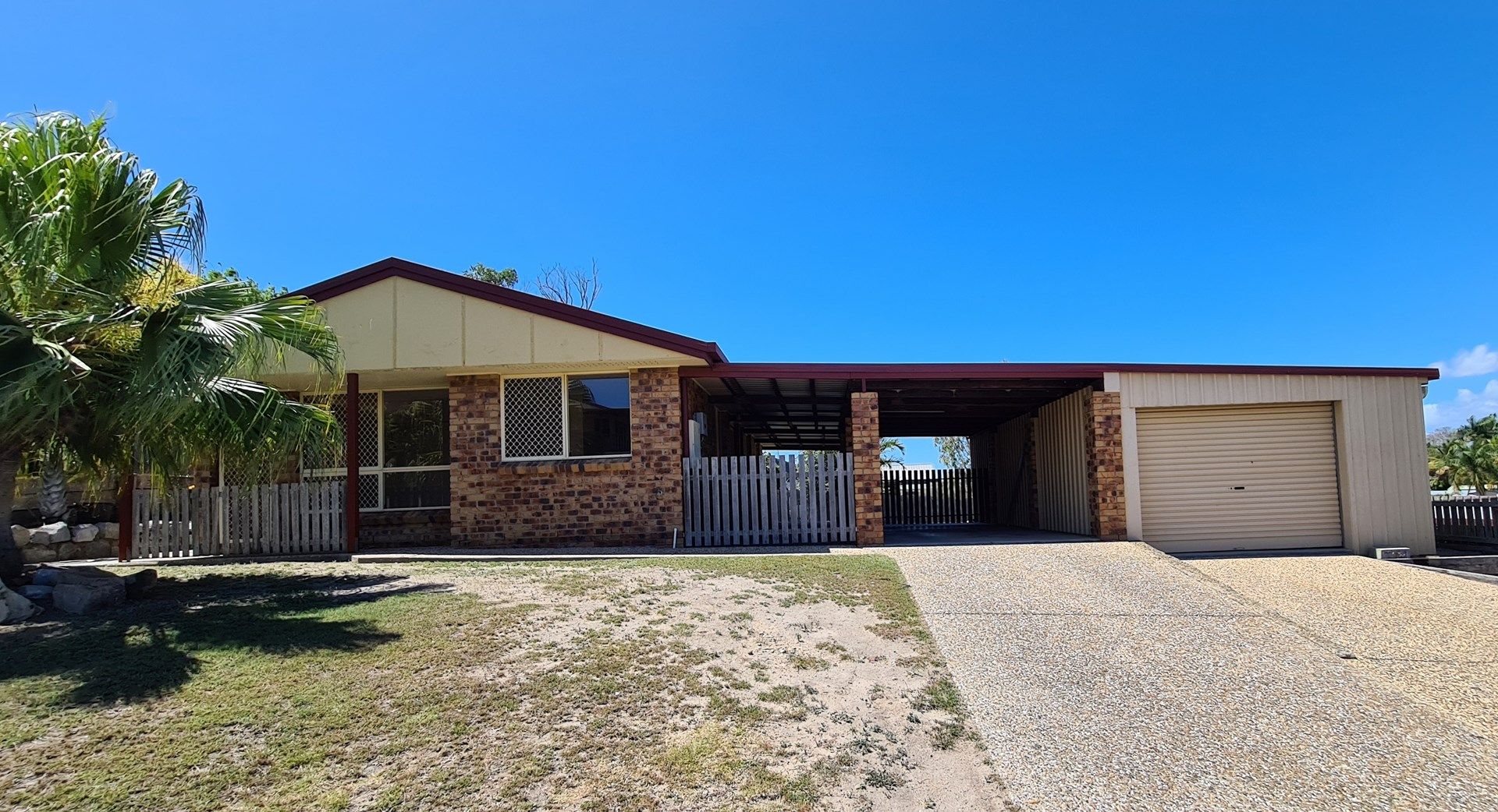 4 Wattora Close, Boyne Island QLD 4680, Image 0