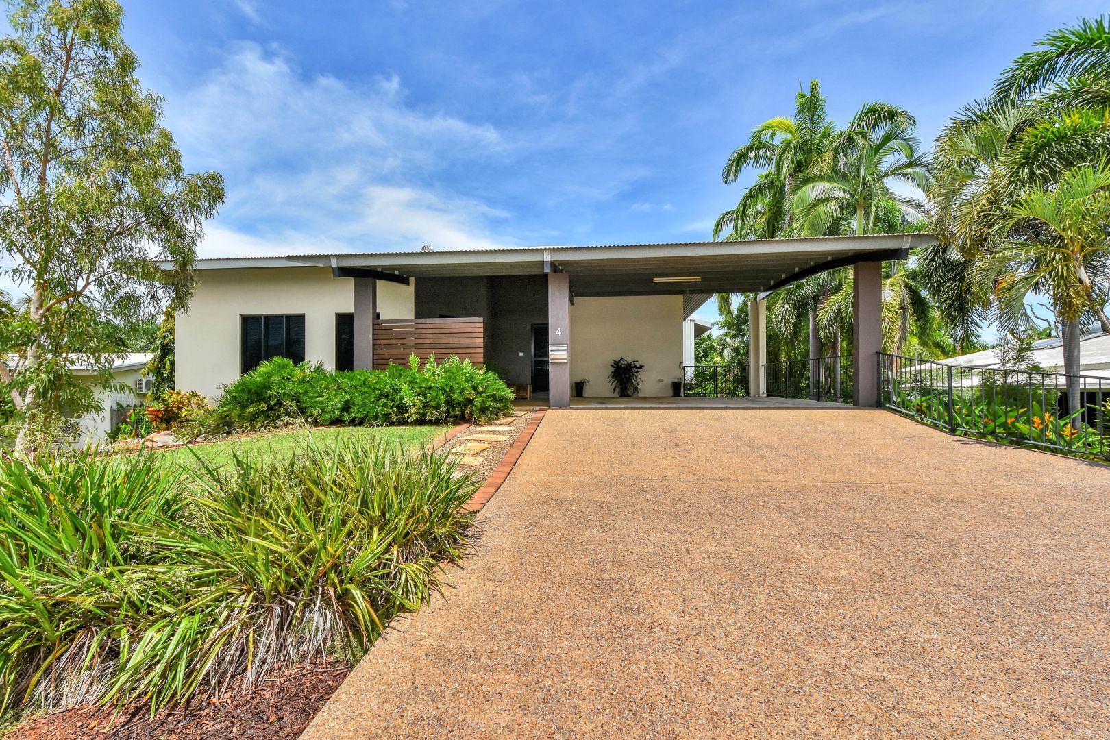 4 Lobelia Court, Rosebery NT 0832, Image 1