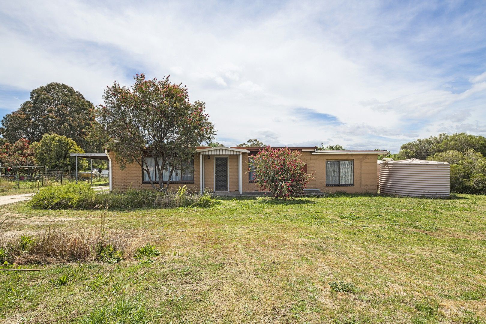 38 Dairy Flat Road, Heathcote VIC 3523, Image 0