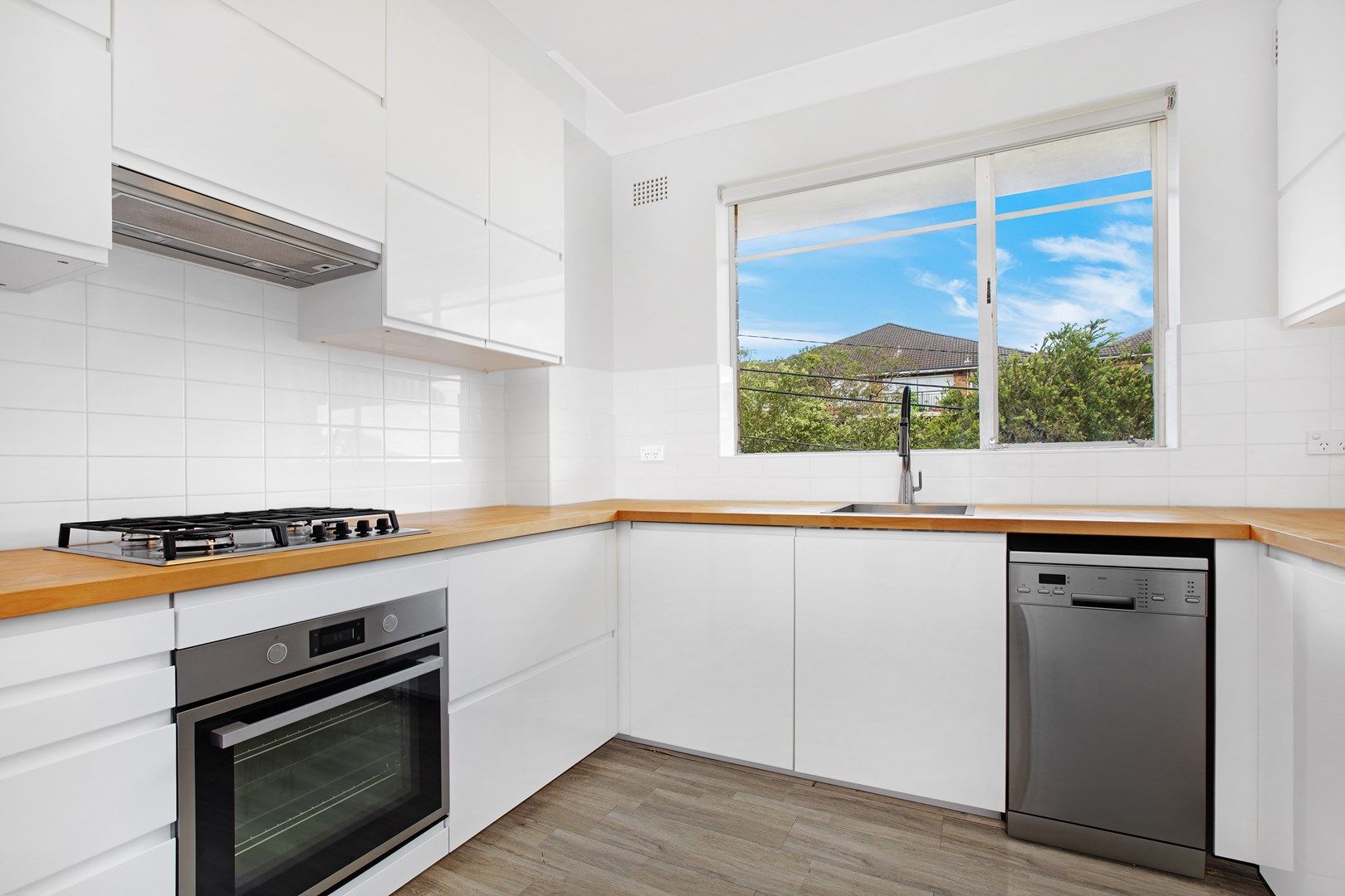 2 bedrooms Apartment / Unit / Flat in 5/202 Pacific Highway LINDFIELD NSW, 2070