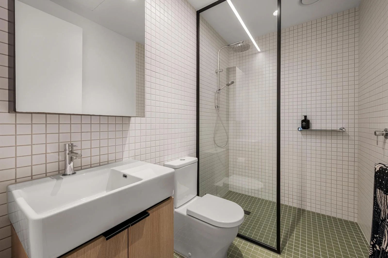 Additional image 11 of 15/122 Roseneath Street, Clifton Hill VIC 3068