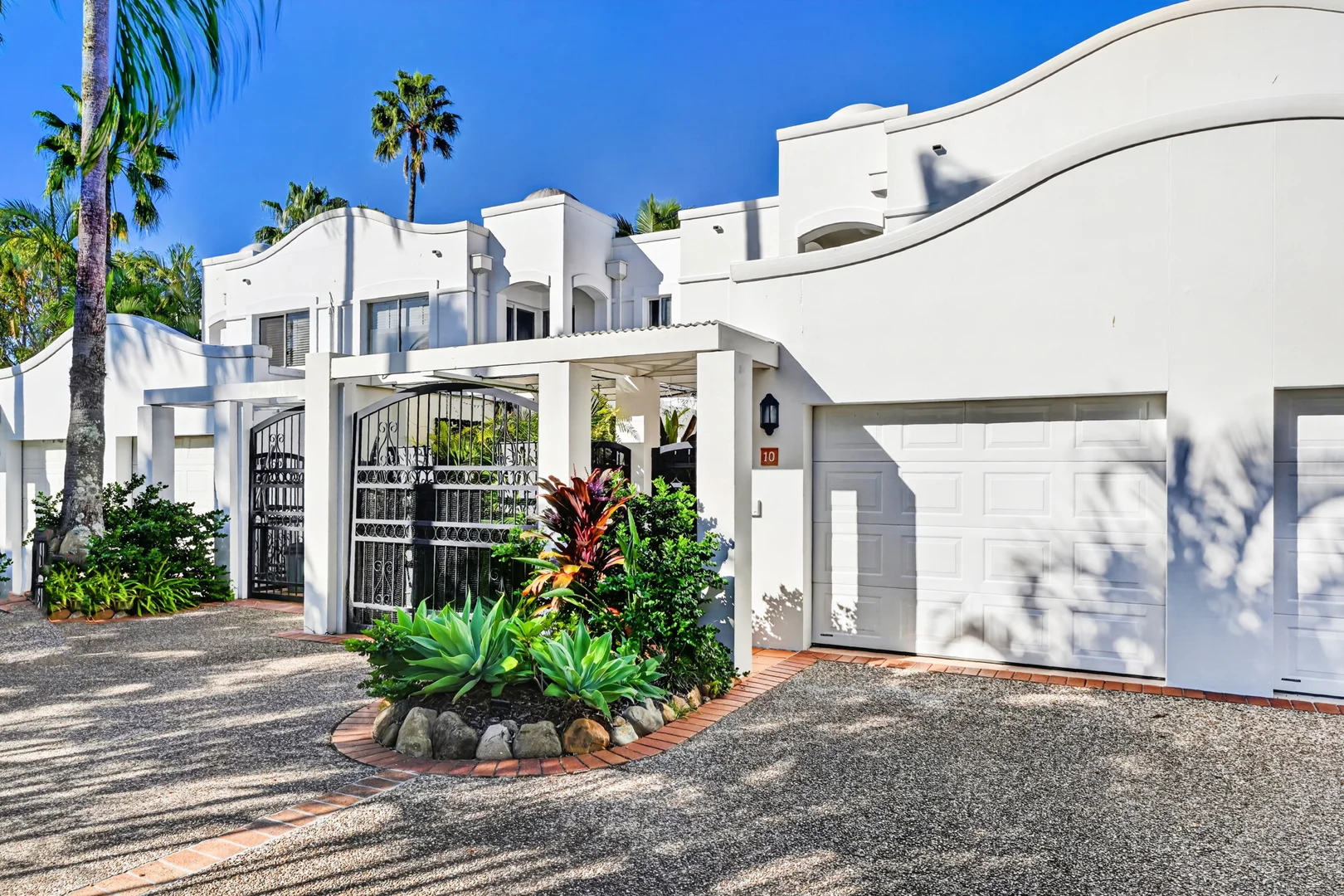 Additional image 22 of 10 Aegean/100 Cotlew Street East, Southport QLD 4215