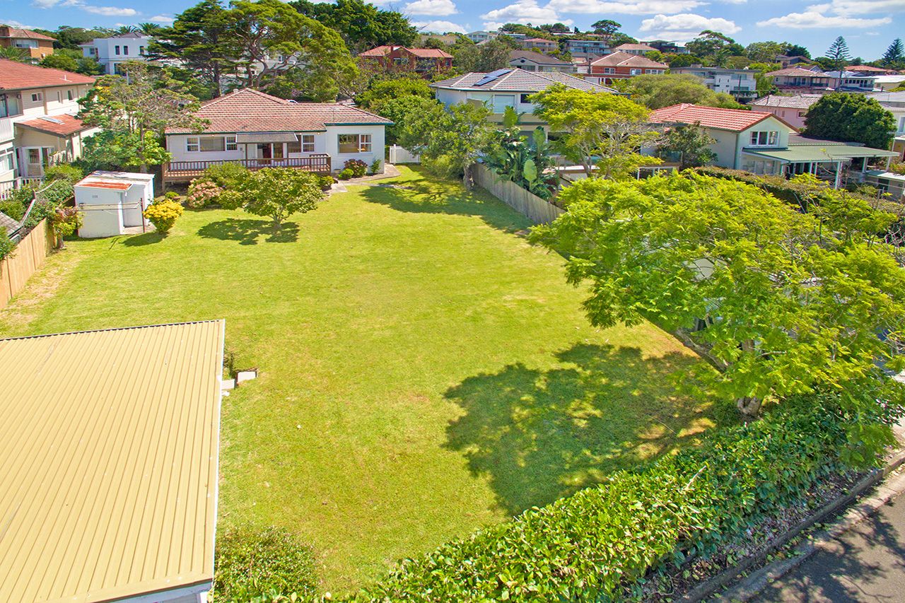 31 Ponsonby Parade, Seaforth NSW 2092, Image 0