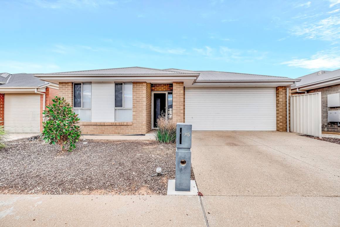 Picture of 25 Olympic Way, MUNNO PARA WEST SA 5115