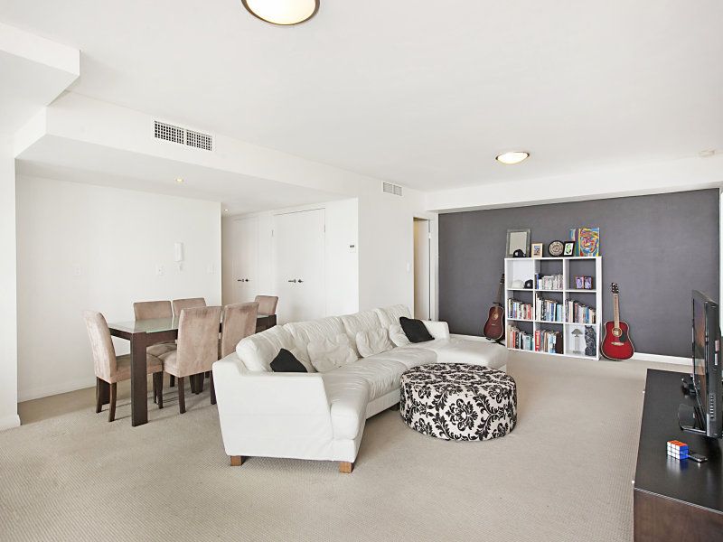 604/335 Wharf Road, Newcastle NSW 2300, Image 2