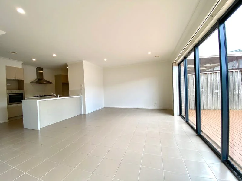 Additional image 6 of 10 Grevillea Circuit, Maidstone VIC 3012