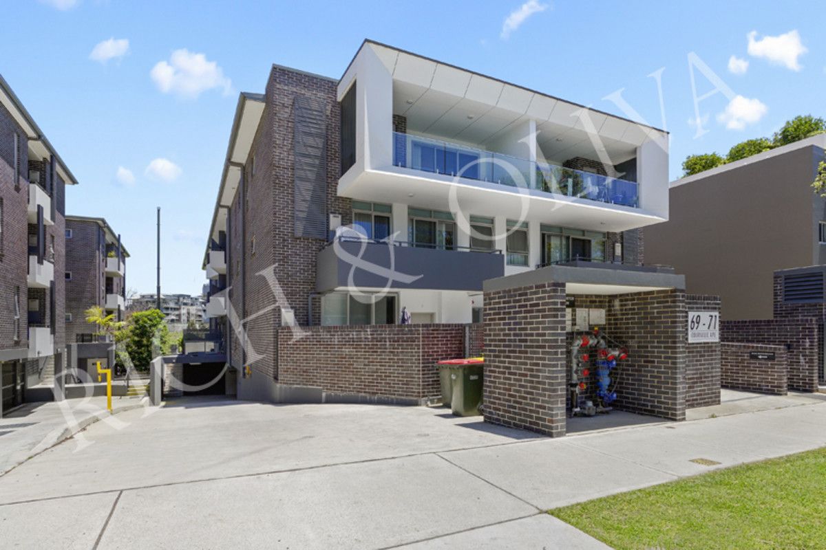 2 bedrooms Apartment / Unit / Flat in 102/69 - 71 Courallie Avenue HOMEBUSH WEST NSW, 2140