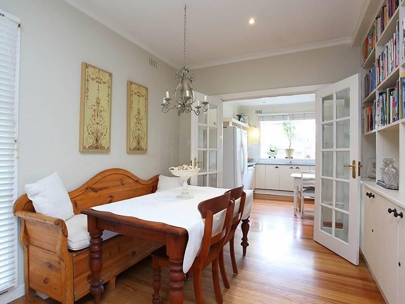 1/2 Sunburst Street, OAKLEIGH EAST VIC 3166, Image 2