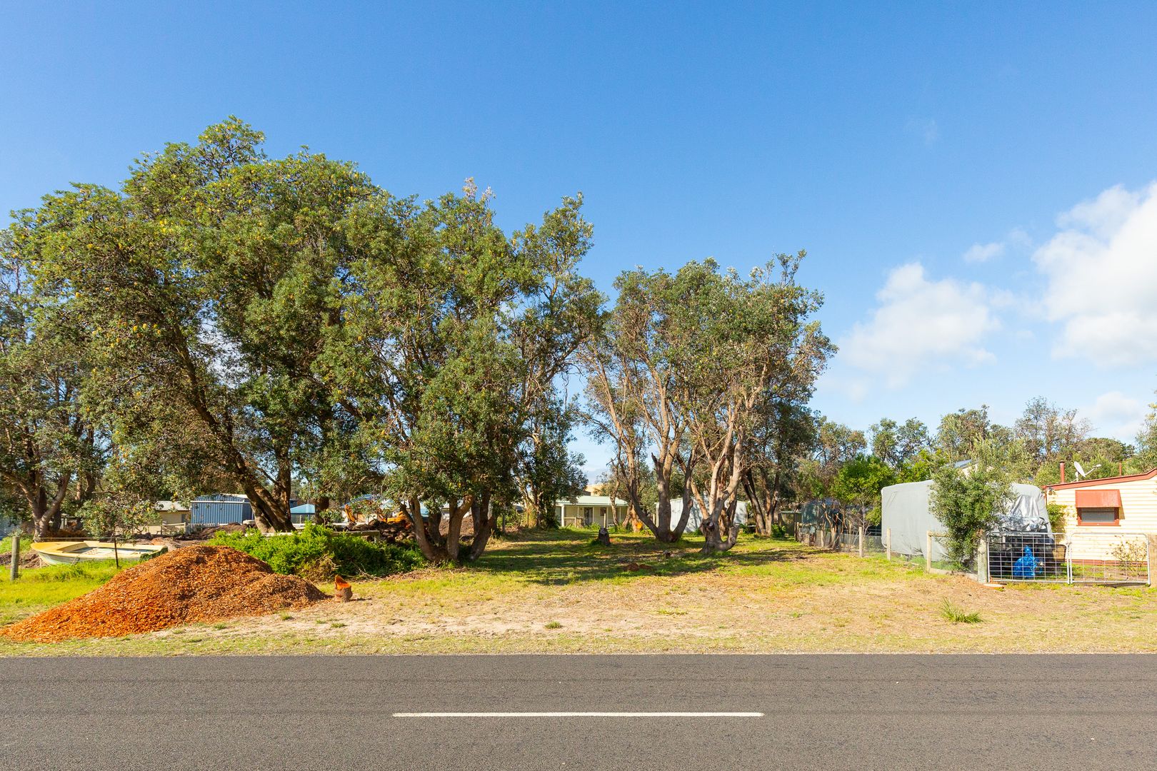 2333 SHORELINE Drive, The Honeysuckles VIC 3851, Image 2