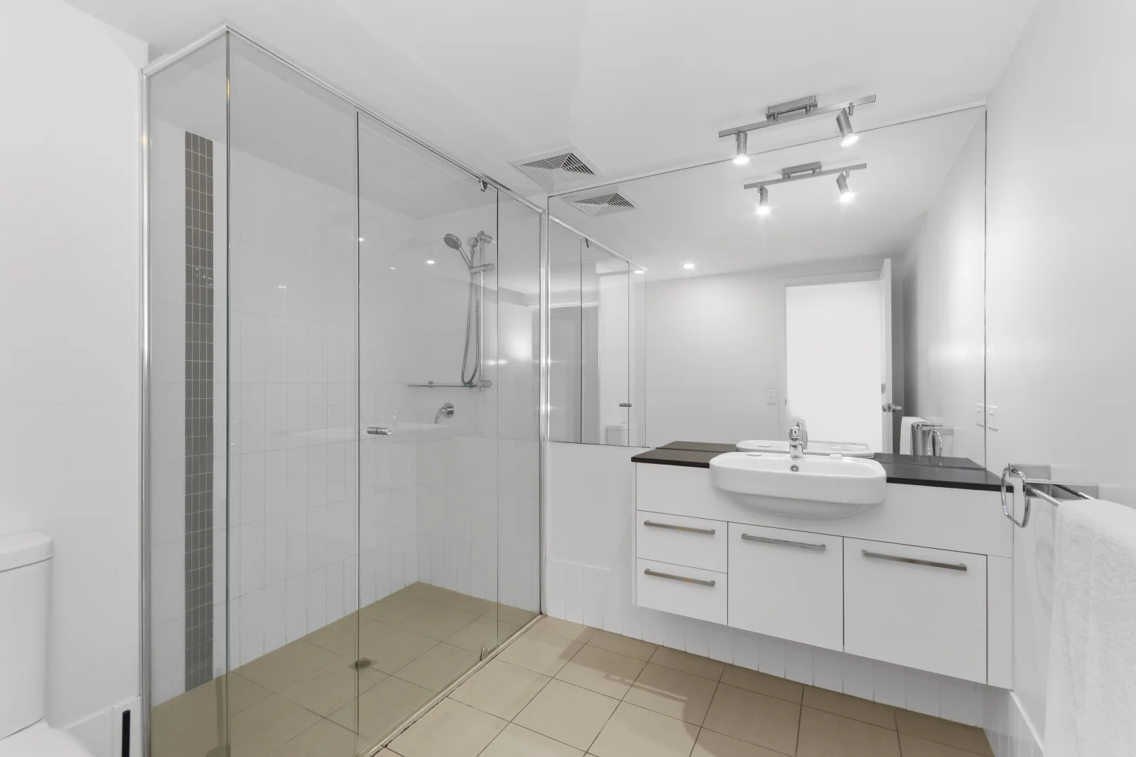 Additional image 12 of 33/5 Kingsway Place, Townsville City QLD 4810