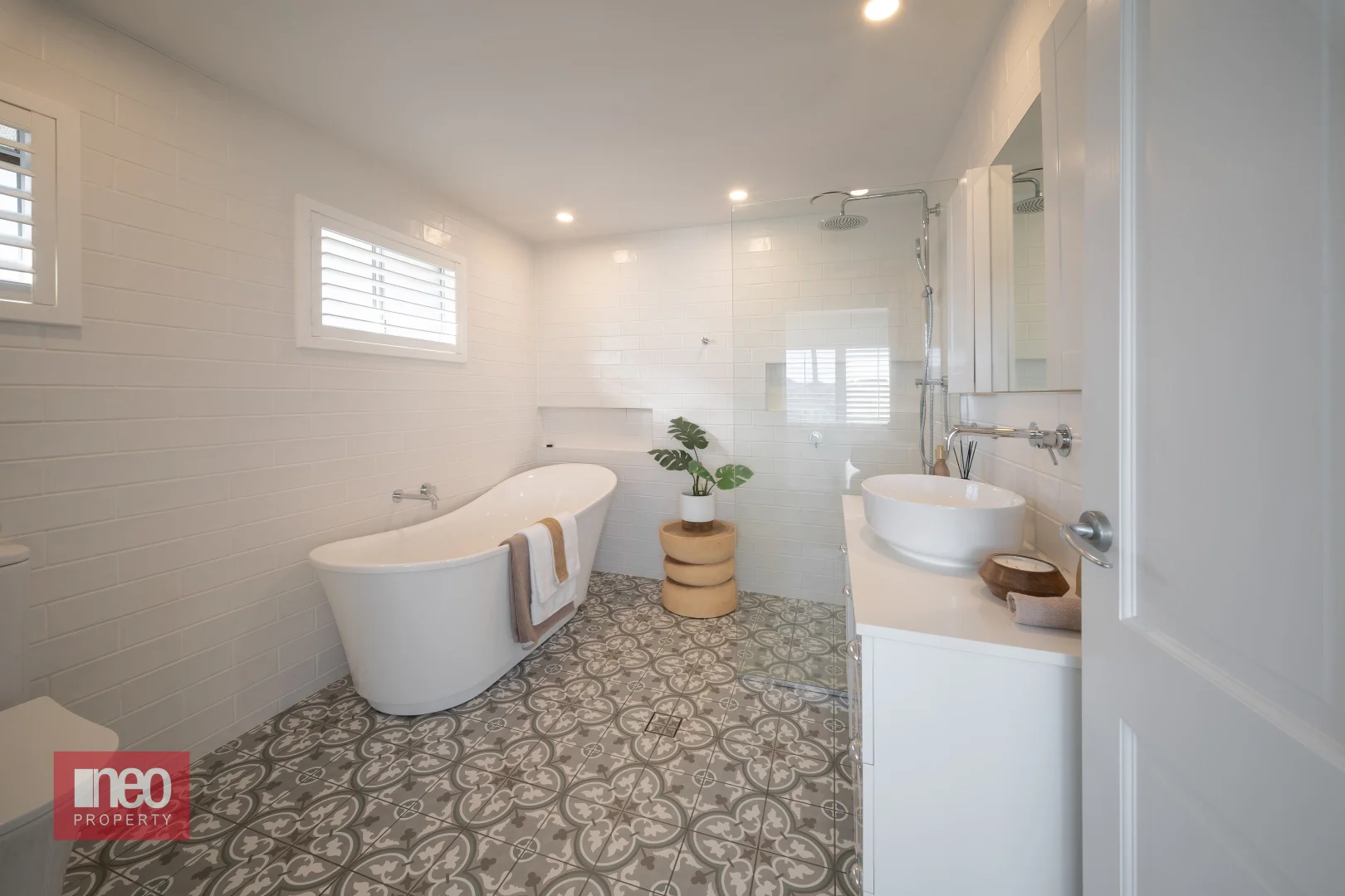 Additional image 7 of 5 Florence Court, Isle Of Capri QLD 4217