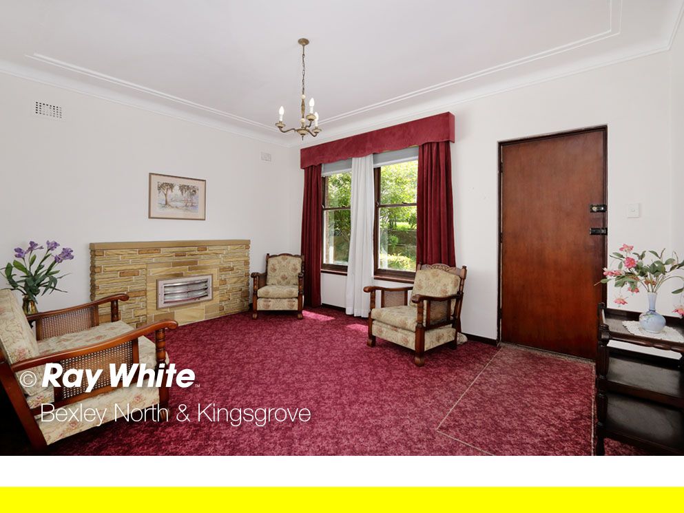 4 Junee Crescent, Kingsgrove NSW 2208, Image 1