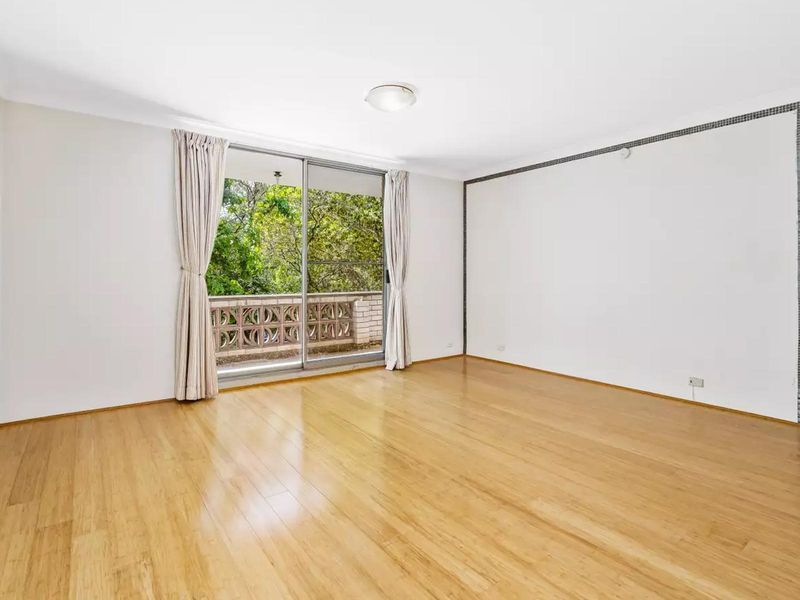 2 bedrooms Apartment / Unit / Flat in 5/12 Broughton Road ARTARMON NSW, 2064