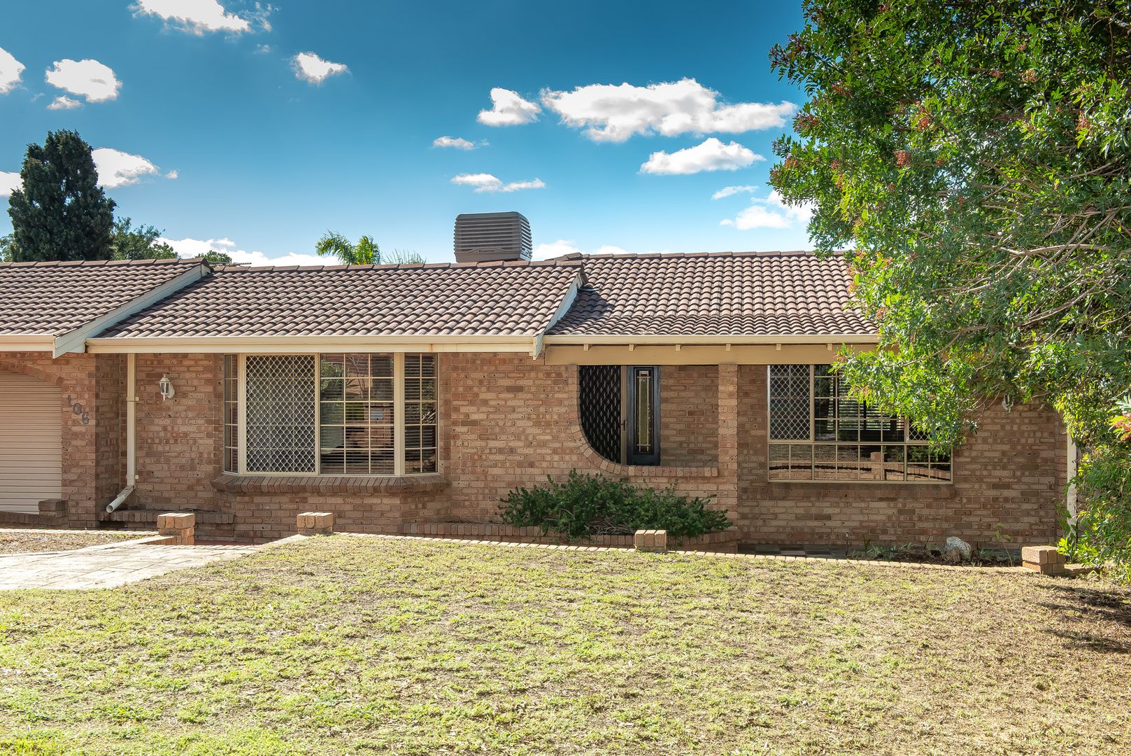 106 The Crest, Woodvale WA 6026 Domain