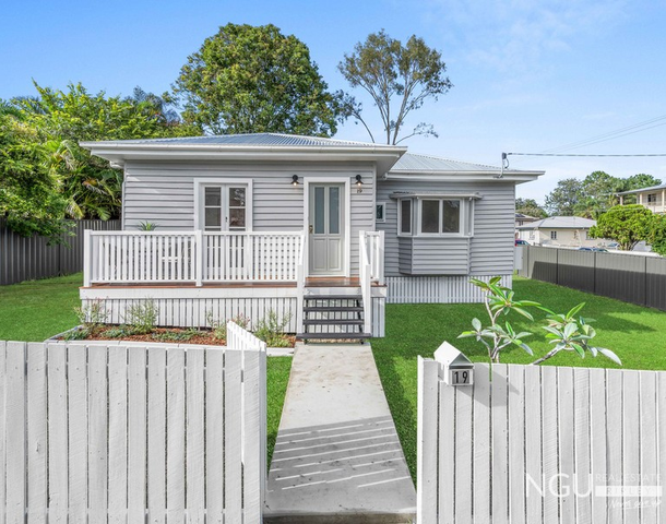 19 Bridge Street, North Booval QLD 4304