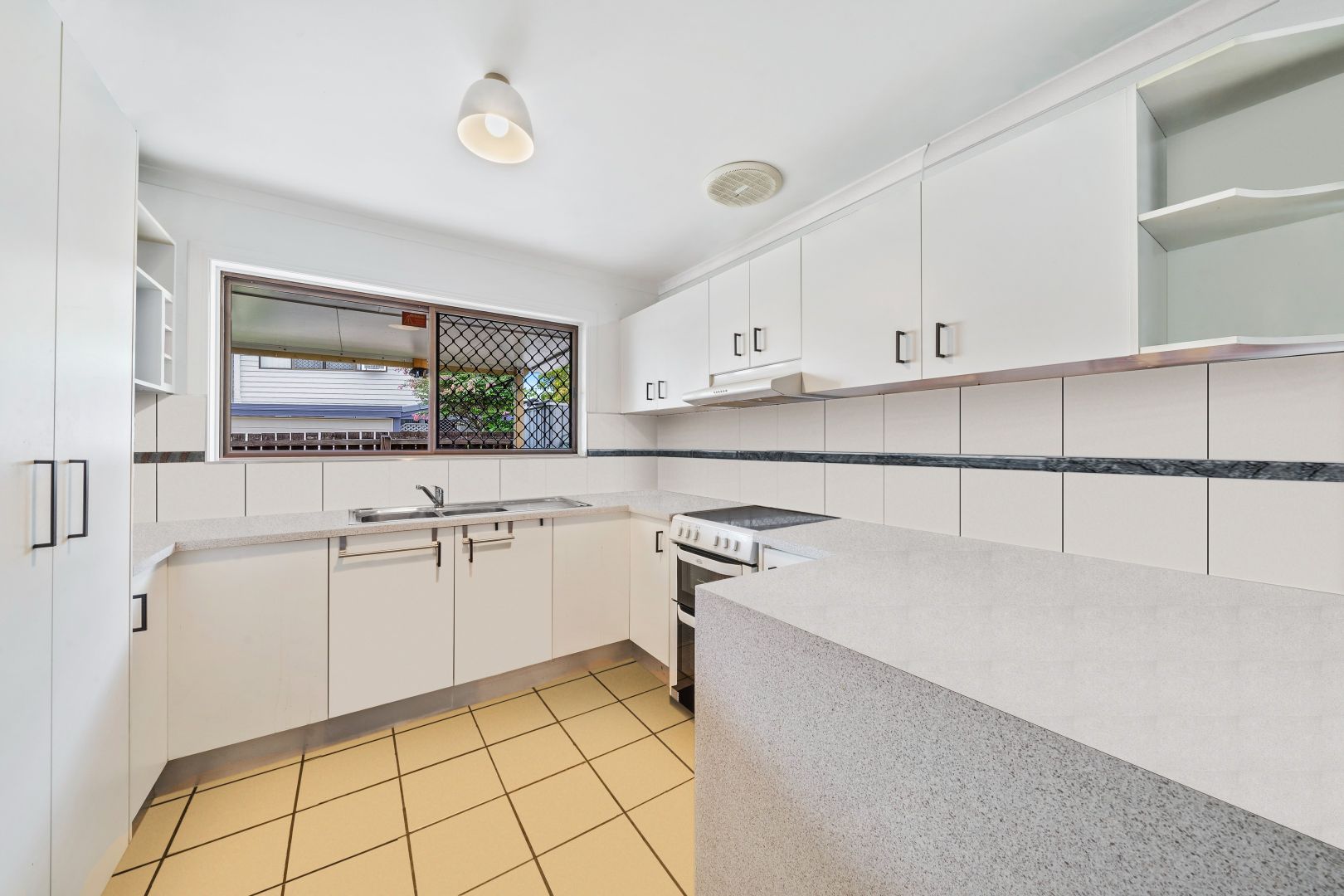 4 Oval Street, Beenleigh QLD 4207, Image 2