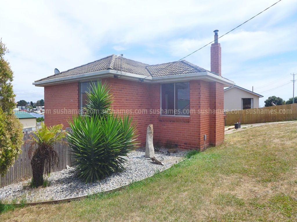 3 bedrooms House in 49 Triton Road EAST DEVONPORT TAS, 7310