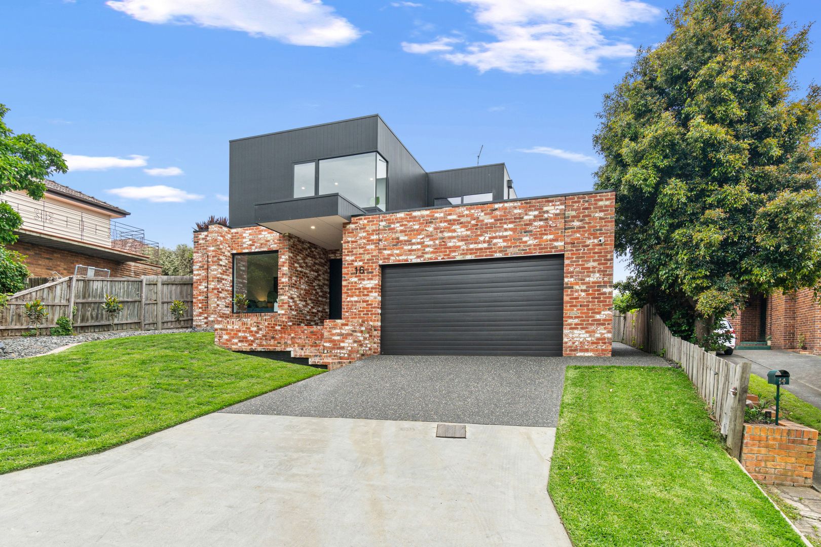 16 Greenwood Grove, Traralgon VIC 3844, Image 2