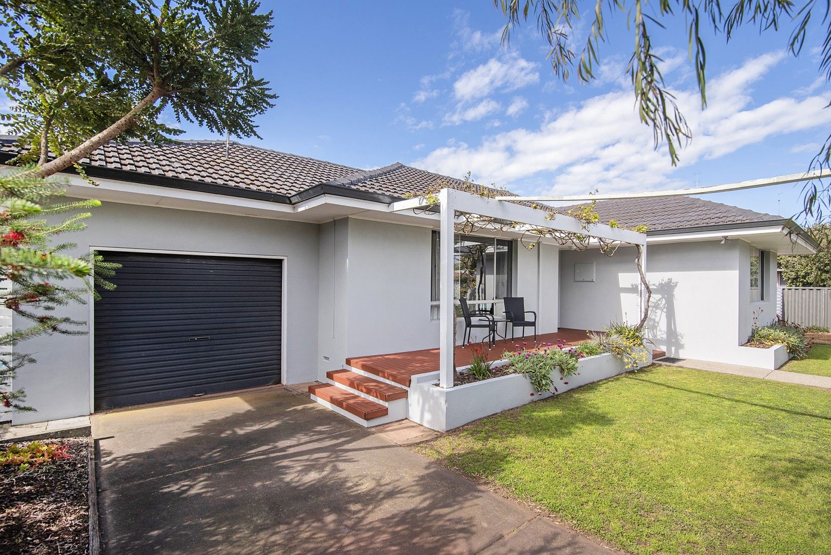 3 bedrooms House in 11A Rosemary Drive BUSSELTON WA, 6280