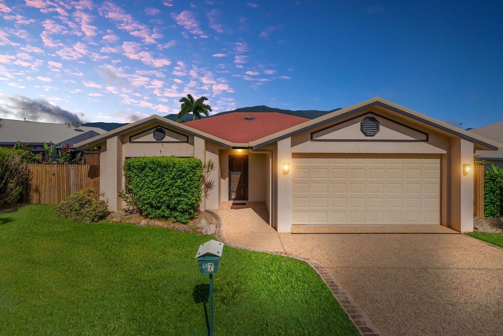 17 Saint Albans Close, Brinsmead QLD 4870, Image 0