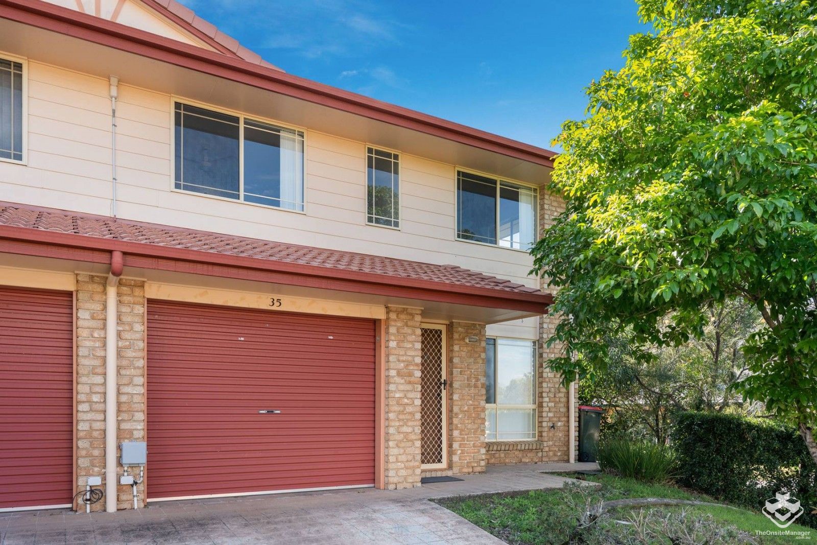 3 bedrooms Townhouse in 35/16 Lakefield Place RUNCORN QLD, 4113