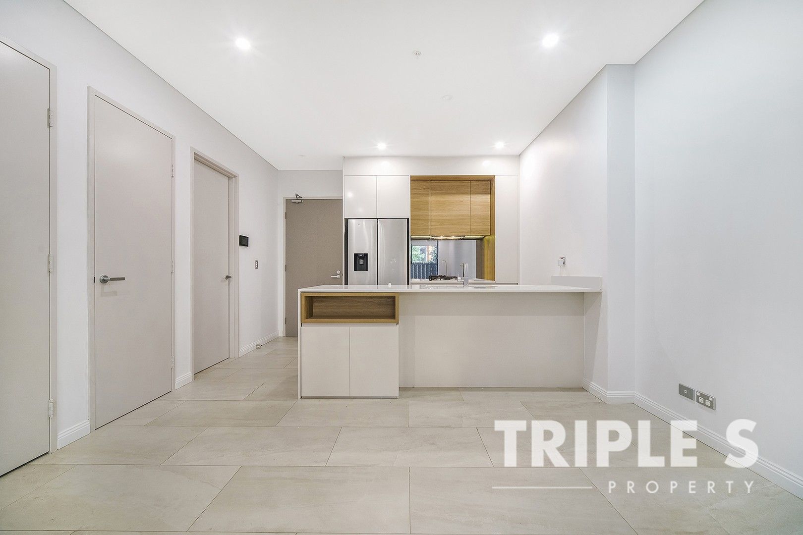 10/3 Finch Drive, Eastgardens NSW 2036, Image 2