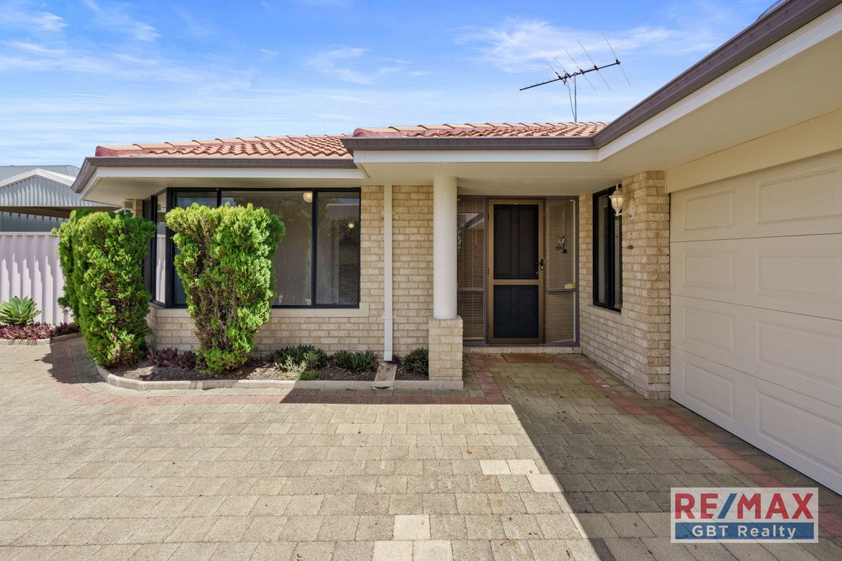 3 bedrooms Villa in 28A Narla Way NOLLAMARA WA, 6061