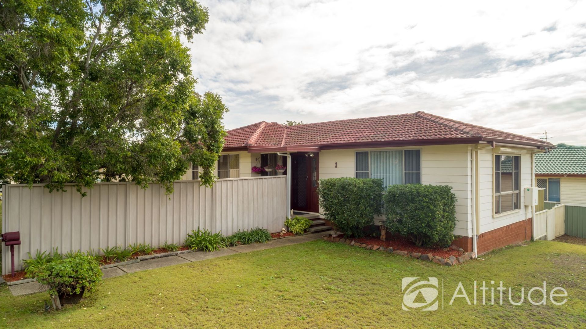 1 Berwick Crescent, Maryland NSW 2287, Image 2