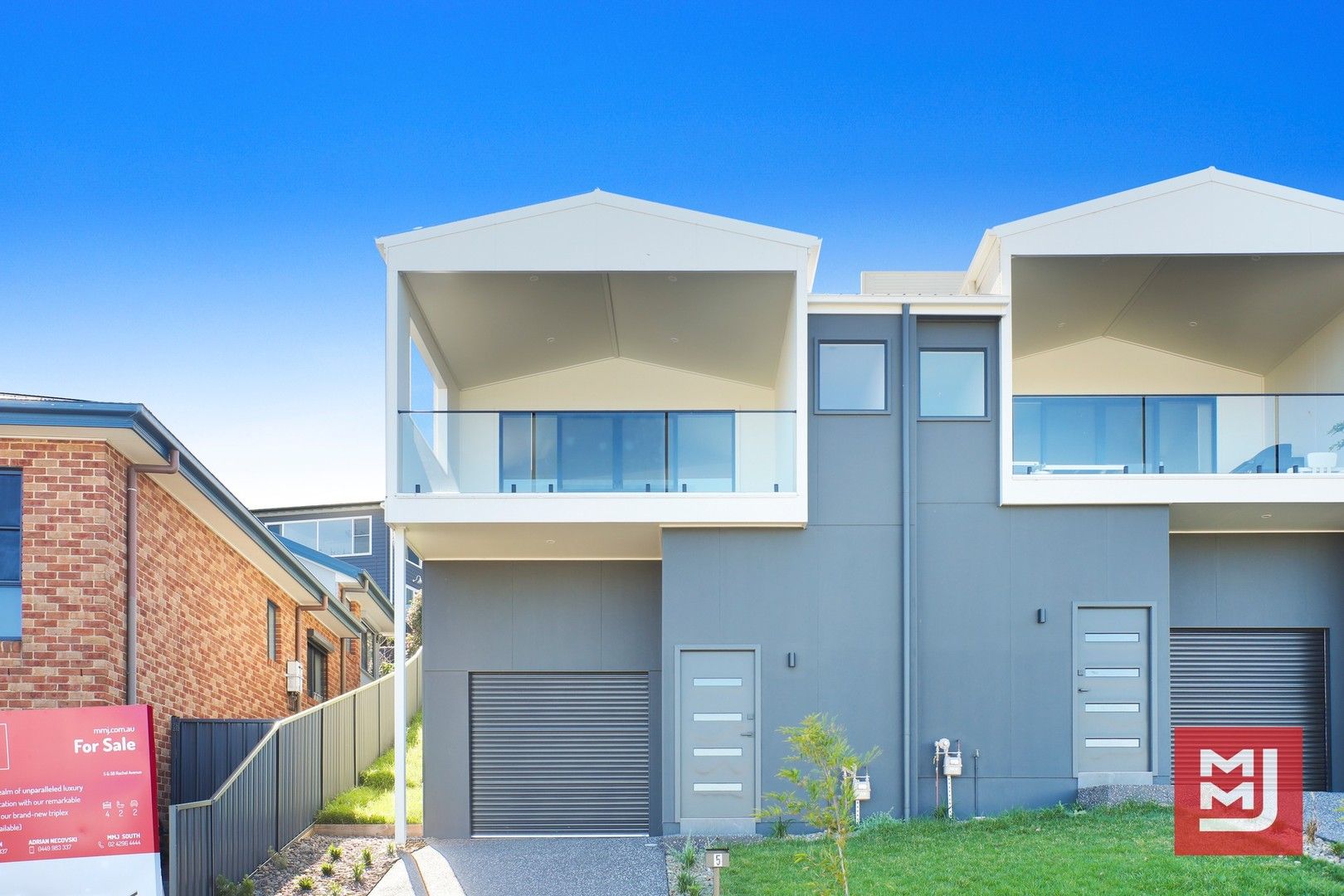 4 bedrooms Townhouse in 5 Rachel Avenue FLINDERS NSW, 2529