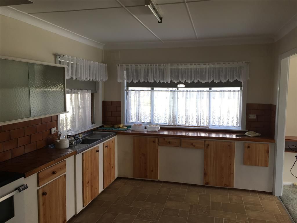 1 Mountain Avenue, Batlow NSW 2730, Image 1