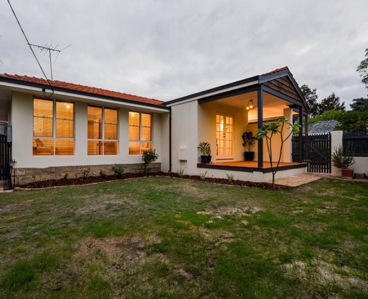 3 bedrooms House in 105 Tribute Street East RIVERTON WA, 6148