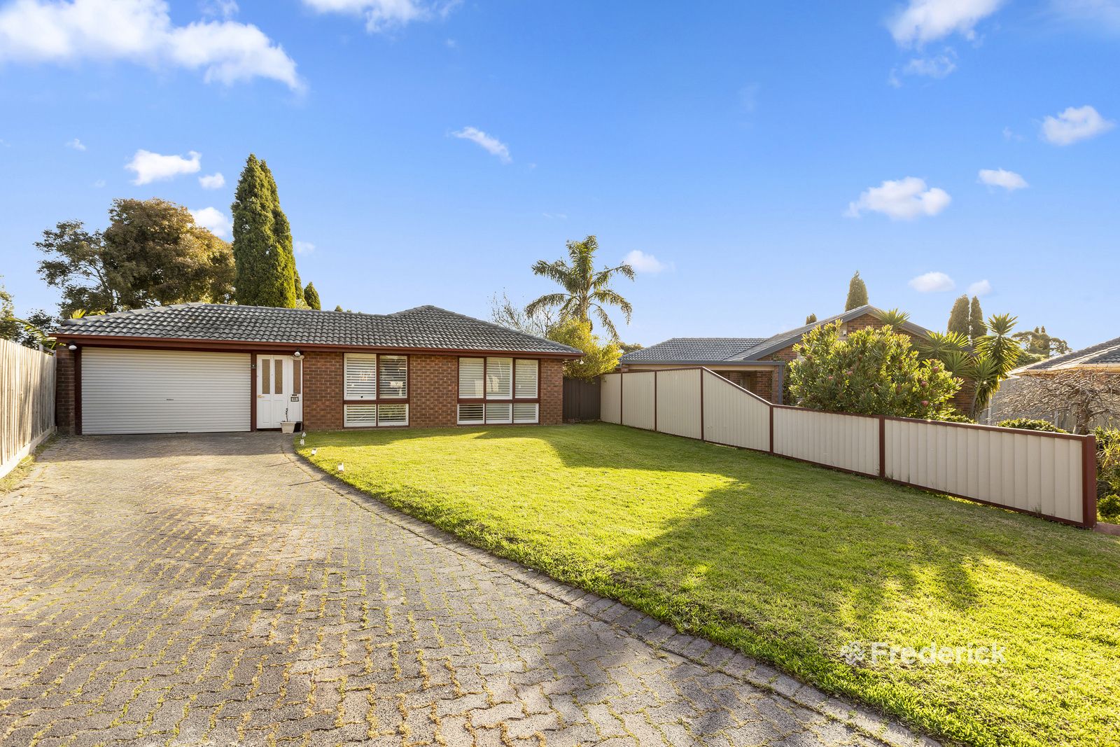 11 St Martins Court, Wantirna South VIC 3152, Image 1