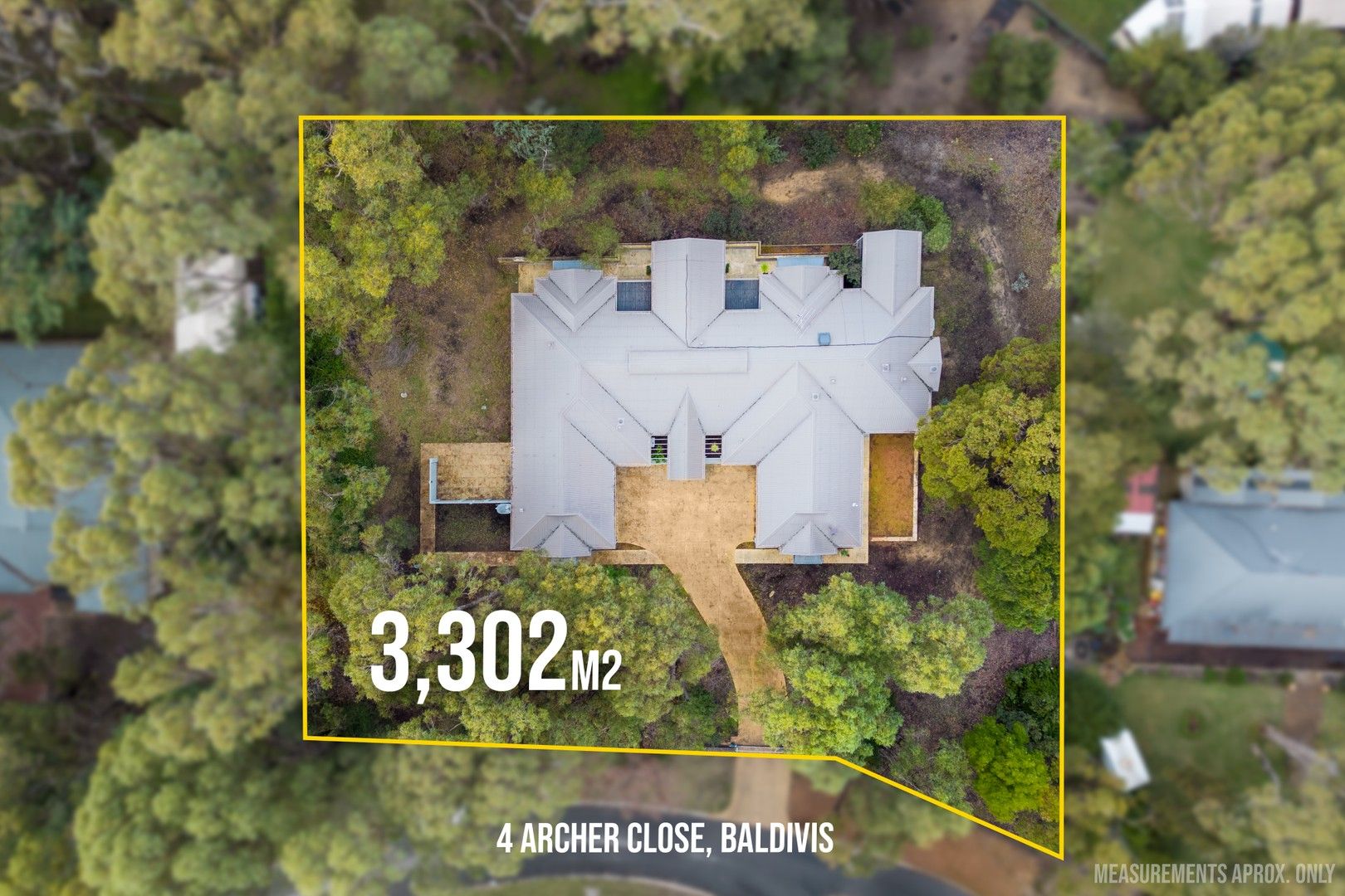 5 bedrooms House in 4 Archer Close BALDIVIS WA, 6171