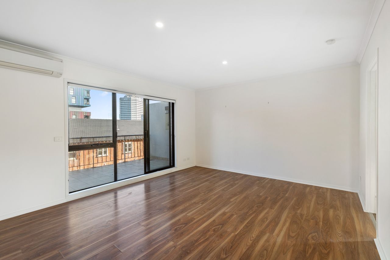 13/26 Wellington St, St Kilda VIC 3182, Image 2