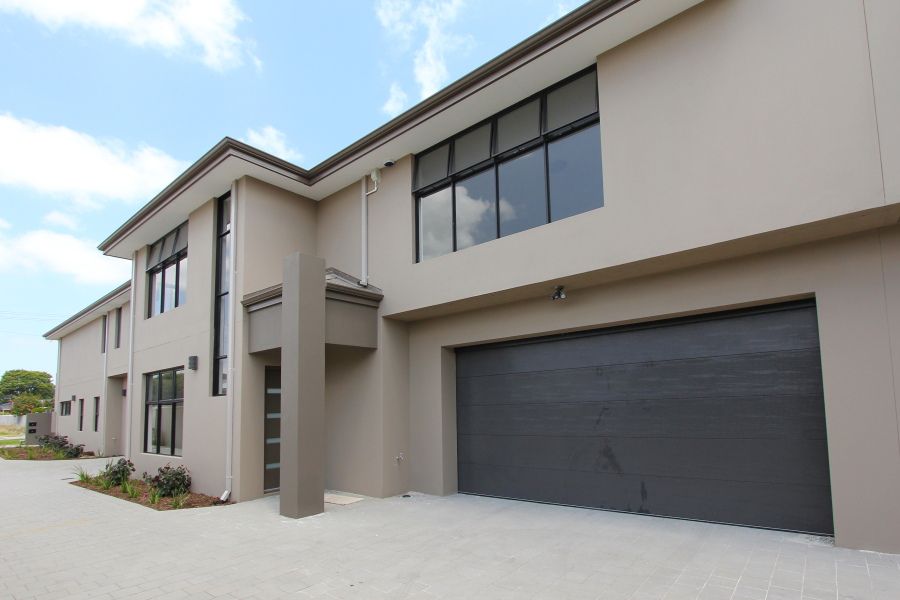 4 bedrooms Townhouse in 75A Wicca Street KEWDALE WA, 6105