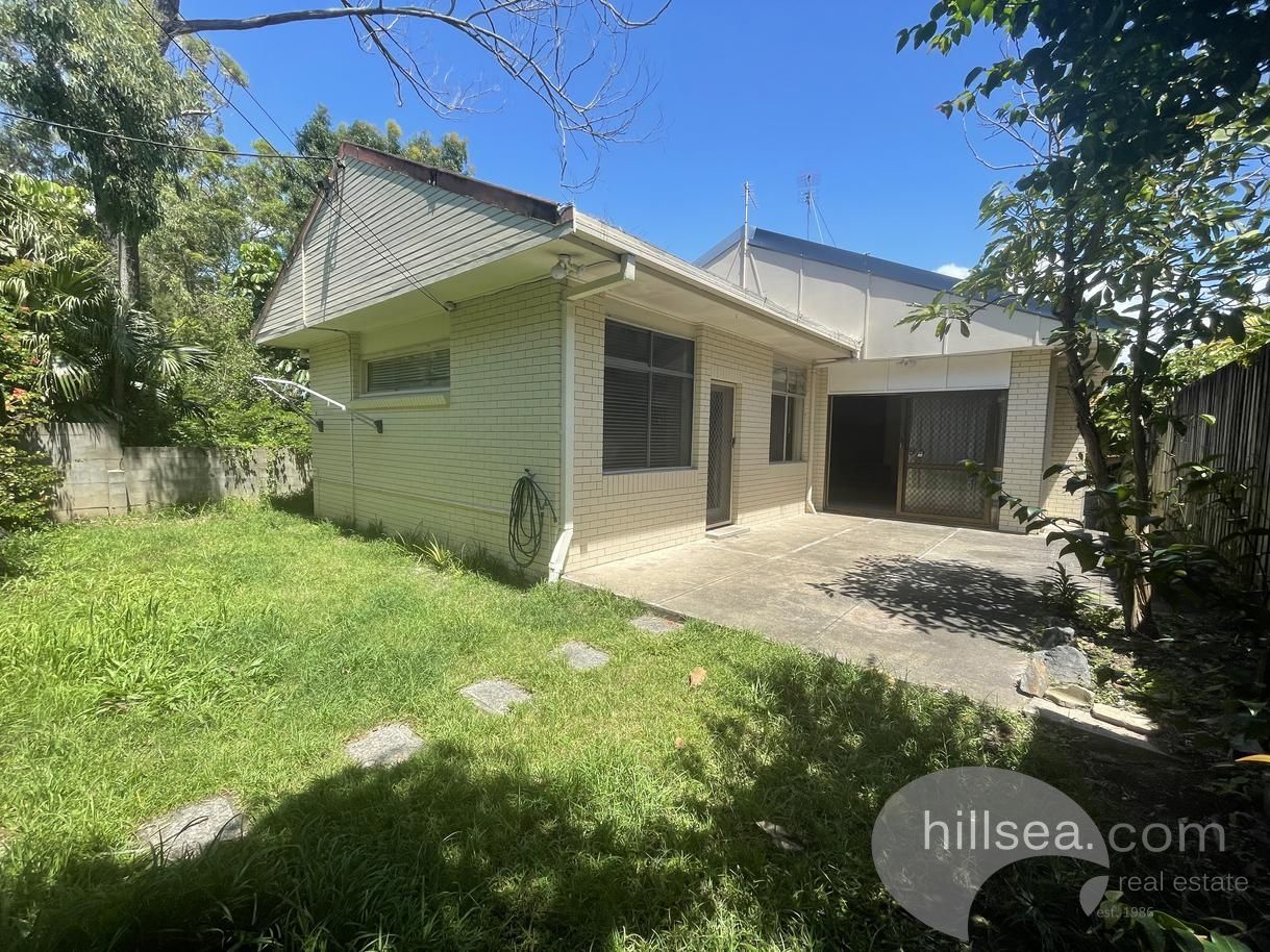 9 bedrooms Block of Units in 47 Harley Street LABRADOR QLD, 4215