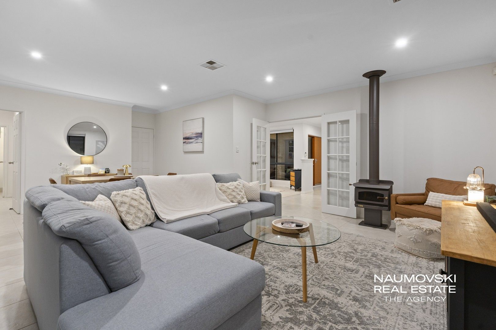 3 bedrooms House in 25D Lowther Terrace NOLLAMARA WA, 6061