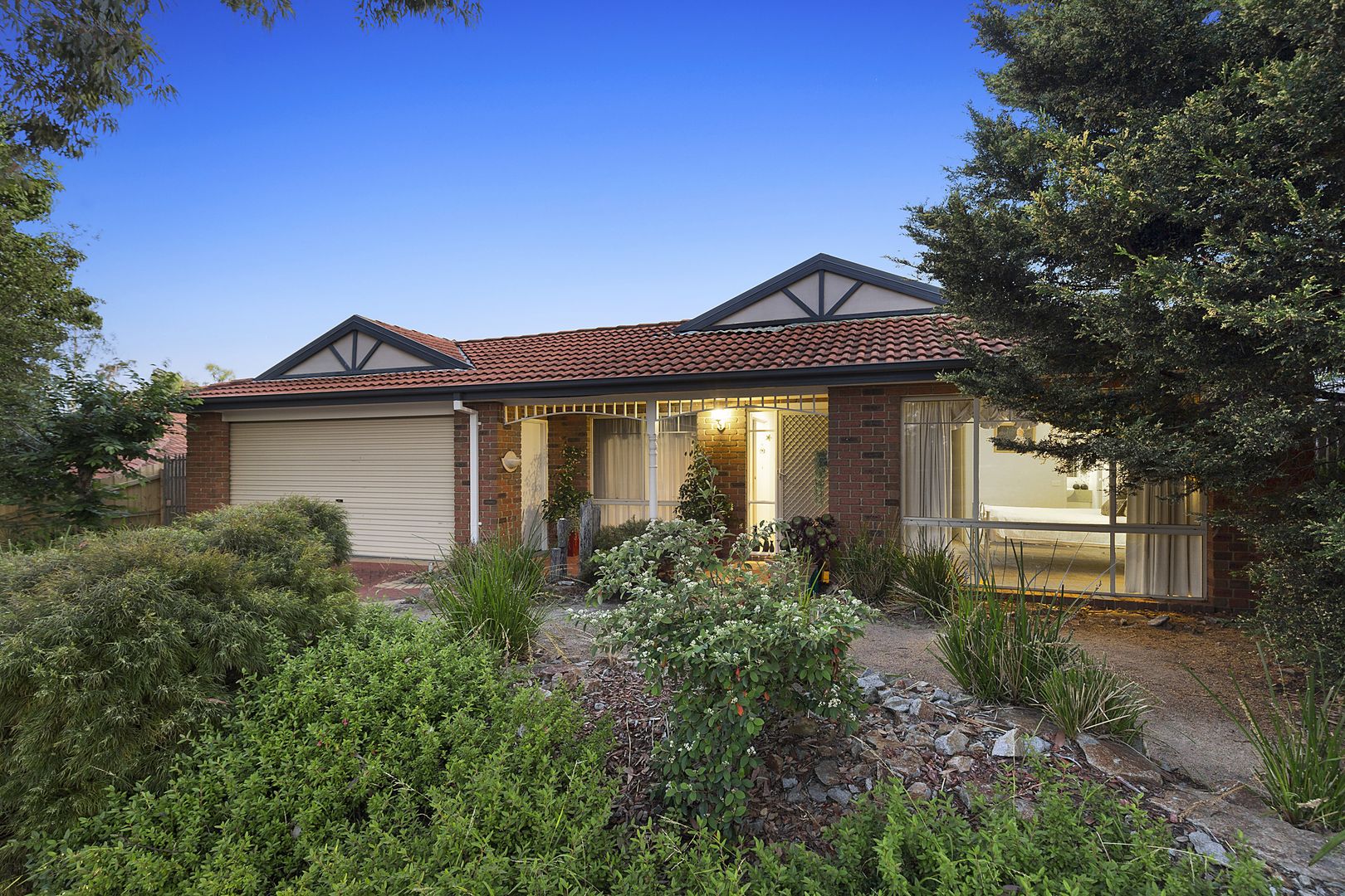 9 Gum Nut Drive, Langwarrin VIC 3910