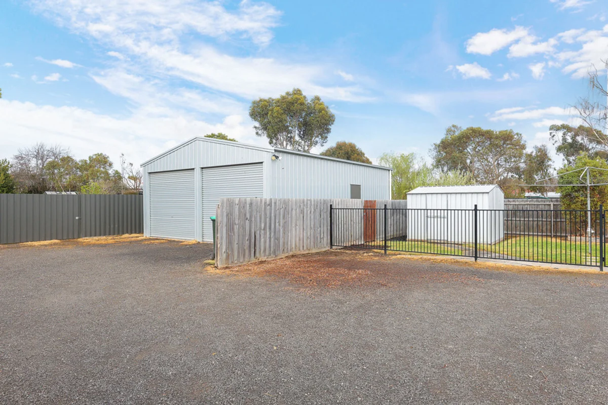12 Chapel Street, Colac VIC 3250 - House For Rent | Domain