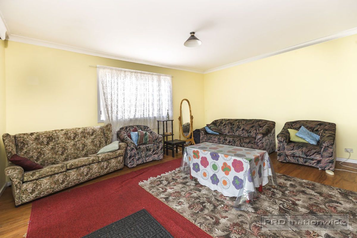 73 Cleary Street, Hamilton NSW 2303, Image 2