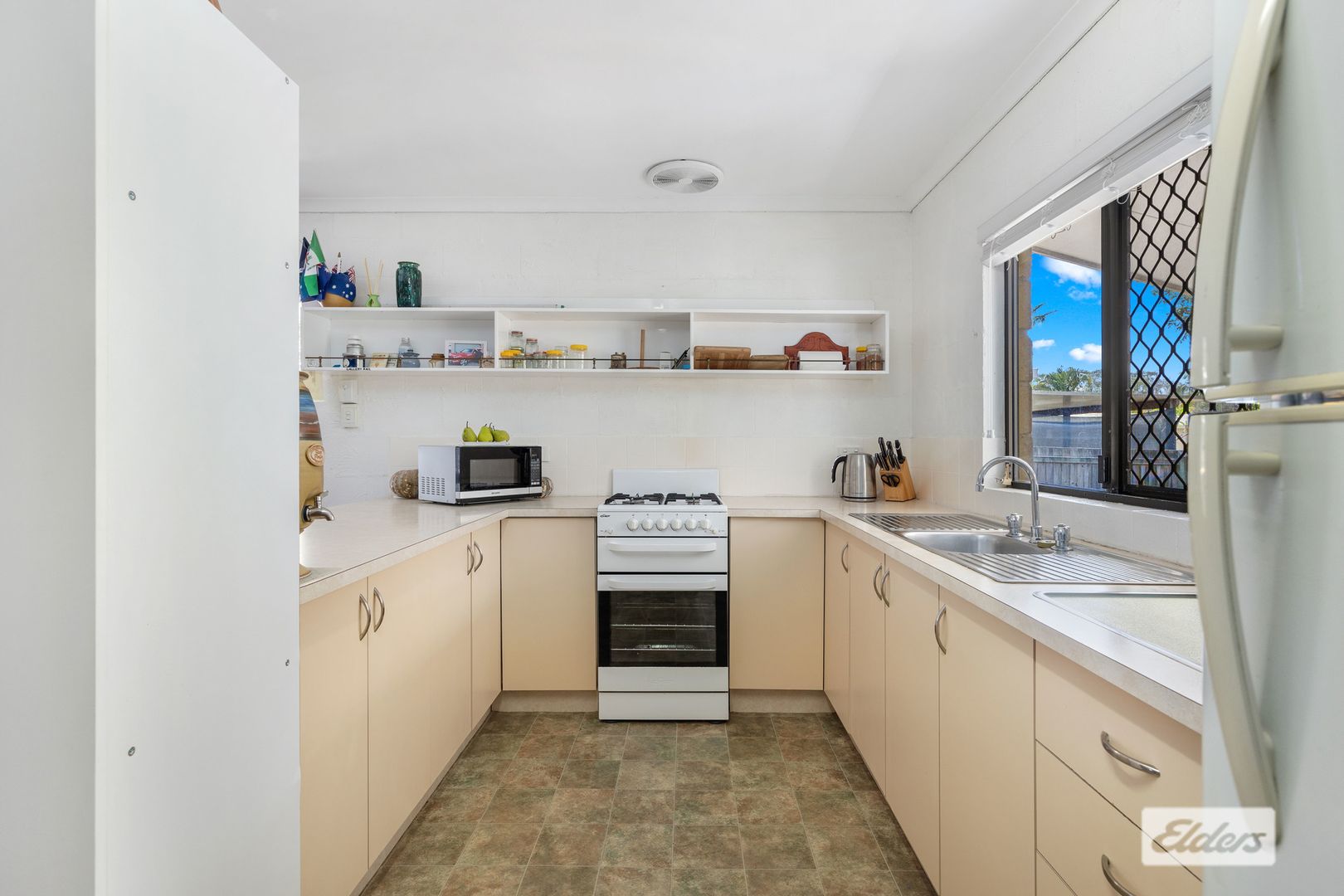 24 Dartmouth Street, Torquay QLD 4655, Image 2