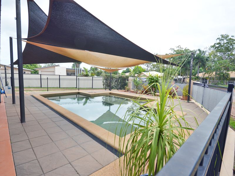 8 Nonda Close, Nanum QLD 4874, Image 1