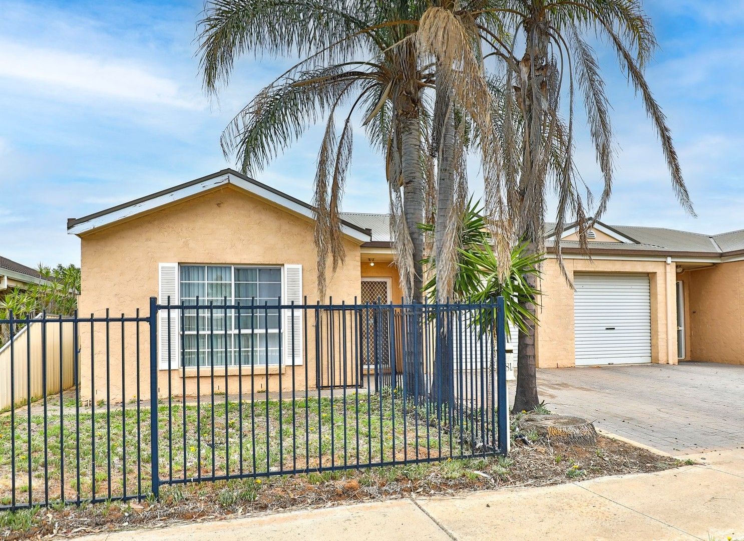3 bedrooms Townhouse in 81A Eighth Street MILDURA VIC, 3500