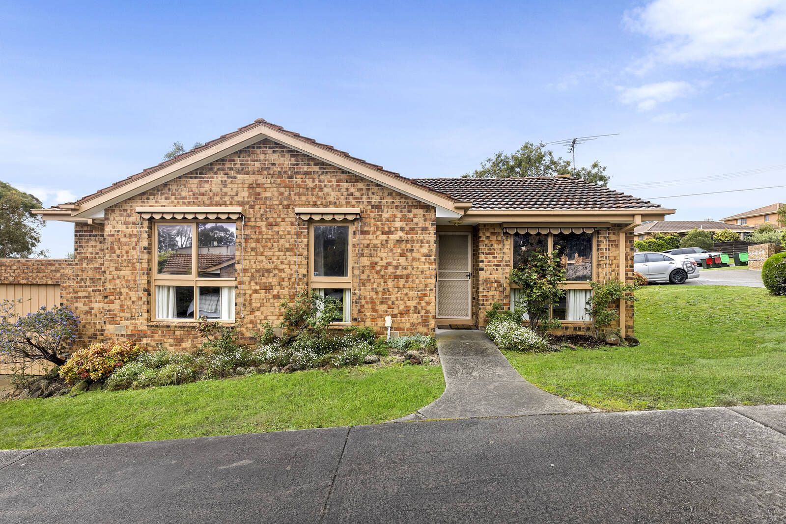3 bedrooms Apartment / Unit / Flat in 10/1-7 Hovea Street TEMPLESTOWE VIC, 3106